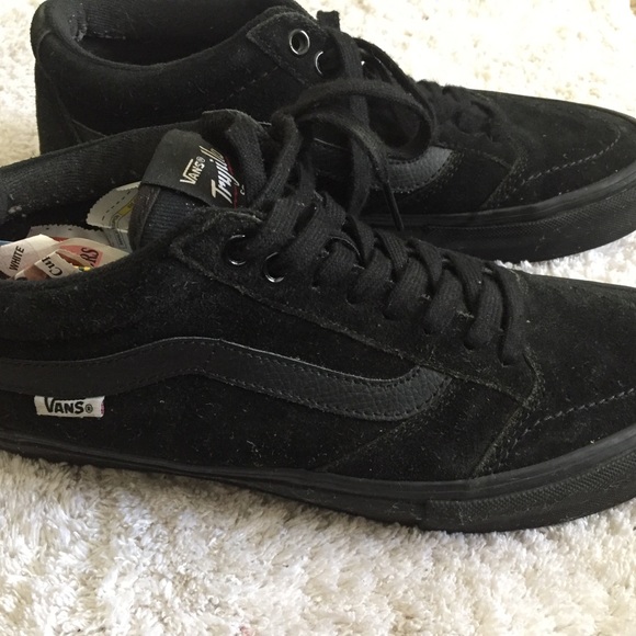 vans trujillo black